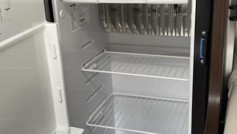 4 personnes Benimar Tessoro 486 Semi-intégré