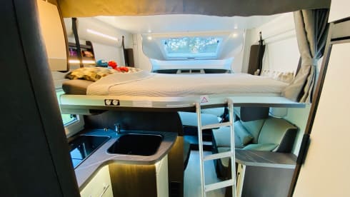 Spacious camper from 2021, ideal for a family or couple