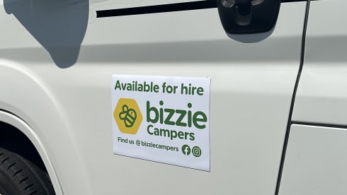 Gladdis – 4 berth Peugeot Elddis Sunseeker 100 from 2010