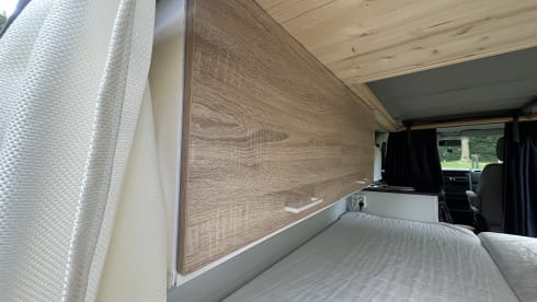 2p Volkswagen campervan