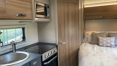 Swift 464 – Swift Edge 464, 4 Berth Motorhome With Bike Rack 