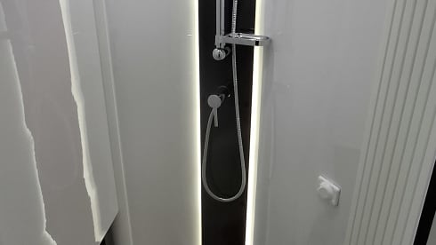 Mobile-Home –  Nordic Edition 627GA Sky Ford 170 AUTOMAAT uit 2025 