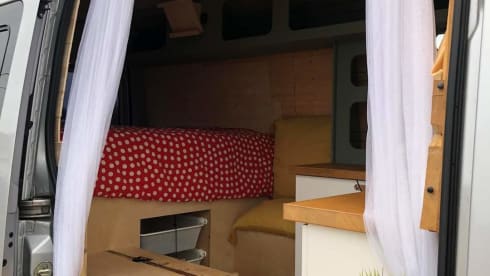 Roulez_Rudi – 2p Mercedes-Benz campervan from 2015