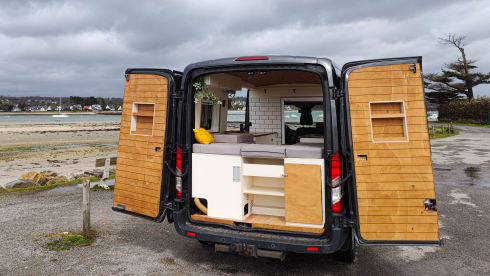 Furgone di lusso completamente attrezzato