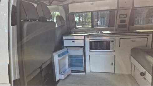 FloRider  – 4 berth Volkswagen campervan from 2018