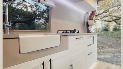 Harlow – A new Luxury Off-grid Camper, Homely and modern