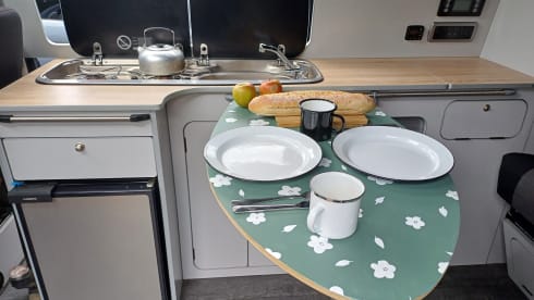 Myfanwy – All season VW T6 4 berth campervan