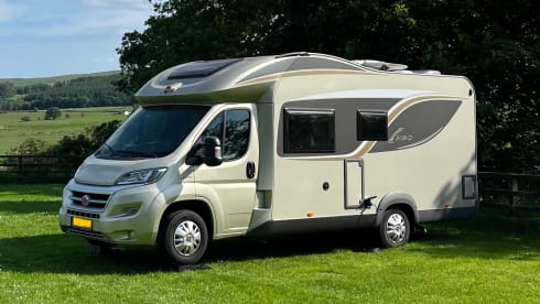 4p Bürstner semi-integrato del 2015