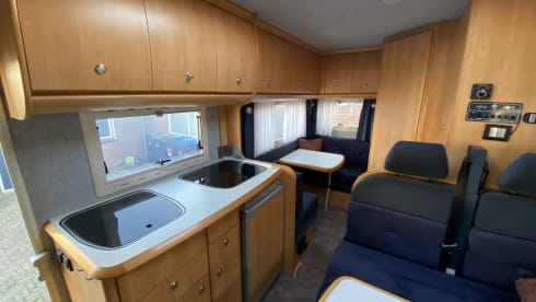 Hobby 595 alcove for 4/5 people