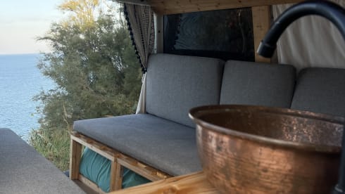 Jiek – Wine van WITH HEATING