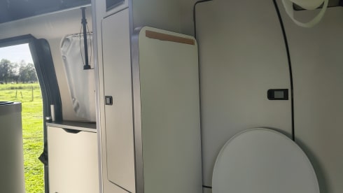 The Nugg – Ford Nugget Plus Trail 2023 - Full option camper van with lifting roof
