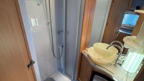 Relax – 2p Ford semi-integrated uit 2008