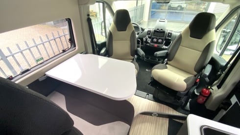 Bonnie – 4p Benimar bus from 2021