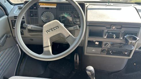 Meet Bennie! – Spacious & Cozy Iveco Camper