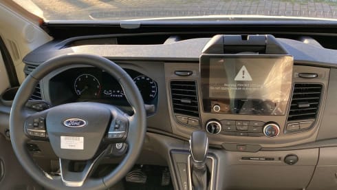Louis – 4p McLouis 473G semi-integrated from 2024 Ford automatic 170 hp