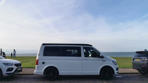 5 seater 4 berth Volkswagen T6 VW campervan 2019