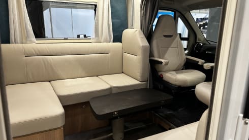 Eve – 2025, luxury 5 berth motorhome 