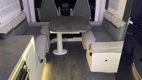4p Chausson semi-integrated uit 2021