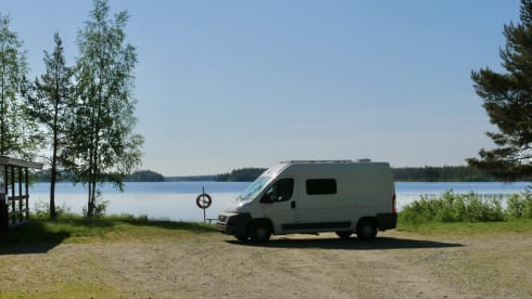 Peus – Off-grid camper with new interior 2023