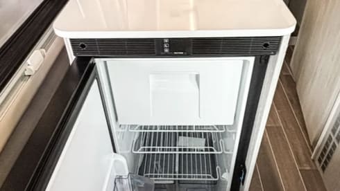 4p volledig uitgeruste campervan - NIEUW!