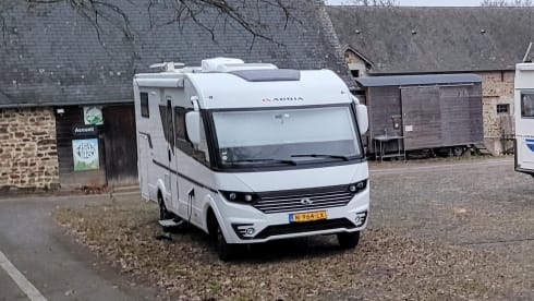 A comfortable, beautiful and light camper ADRIA SONIC PLUS 700 DC EURO 6