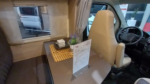 Den reiziger – 3p Bürstner semi-integrated uit 2022