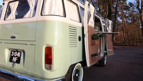 Lientje – Volkswagen T2 bus from 1990