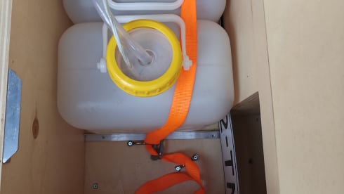 De Busss – 2p Volkswagen bus uit 2015