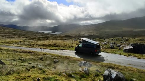 Noah – 4 berth VW pop top Campervan with heating and Insurance 