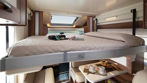 Jenny – 6 berth automatic Rollerteam 747