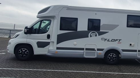 T-Loft 530 – 4p Elnagh semi-integrated uit 2019