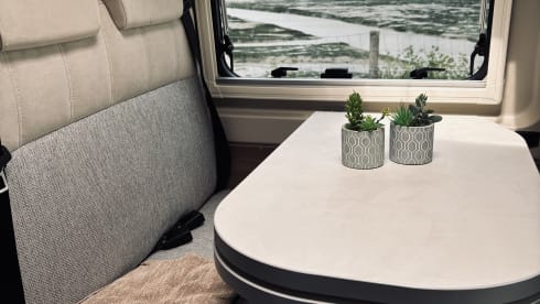 Fiat uit 2024 – Carado camper bus with tilt roof