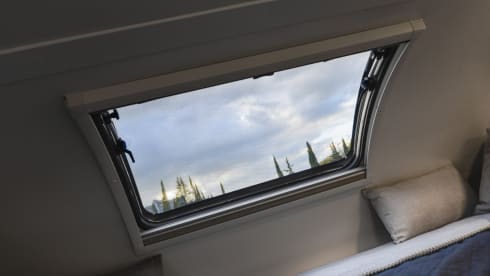 L2R – Voyager 2-6 berth, free WiFi & insurance 