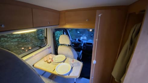 HUGO – 2p Fiat bus uit 2006