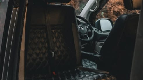 Swampy – Volkswagen Transporter T6 Campervan (4 Berth)