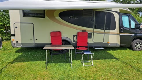 Burstner Nexxo, very spacious and very complete