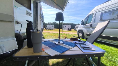 Hymerakos – Gezellige 4-persoons Hymer camper voor mooie roadtrips