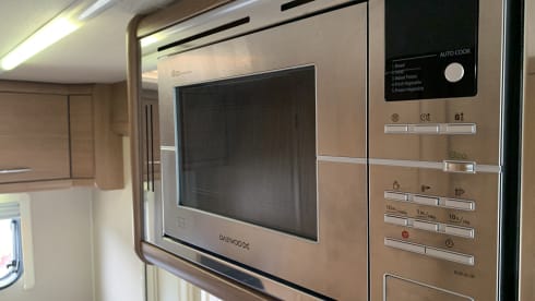 Tilly The Tardis – Winter Ready, Discounts for longer hires