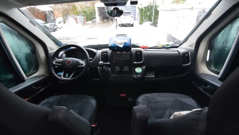 Roadrunner – Sunlight Cliff 601 Adventure Autark