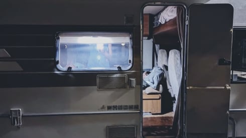 4p Hymer integrated from 1990