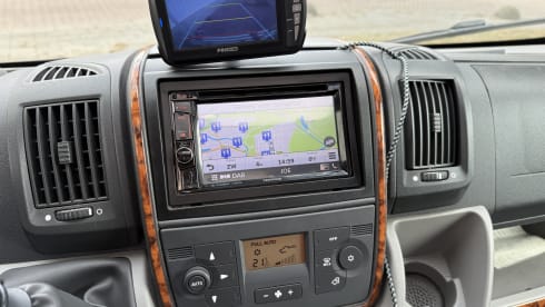 de dolfijn – 3p Dethleffs semi-integrated uit 2010