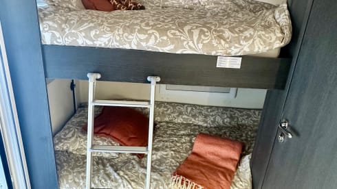 Mobilhome Op Sjok – Familievriendelijke Mobilhome – RollerTeam 274 TL Ruim Comfortabel (4p)