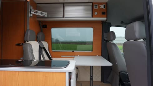 2p Volkswagen bus from 2014