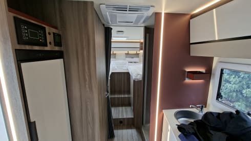 5p Roller Team semi-integrated uit 2025