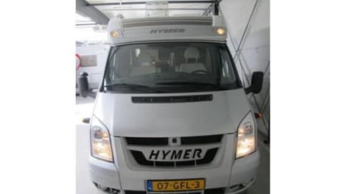 Narrow Hymer, practical and very complete