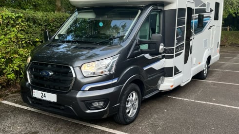 Motorhome – 6 berth Ford swift voyager 485