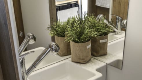 Wanderer – 6 berth Roller Team semi-integrated from 2022 Automatic