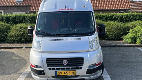Fijne compacte buscamper – 2-person Pössl bus from 2012