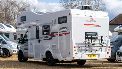 UWZ – Rollerteam Zefiro 675 | 6 Berth Motorhome | Festivals & Family Holidays