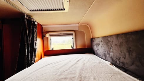 Experience our fully equipped Hymer Integrated. (Extra discount, see below)